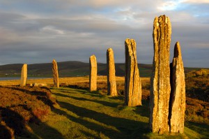 ring-of-brodgar-standing-stones-1300